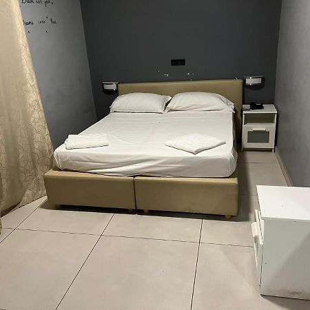 Hotel Porta a Porta Nápoly Kültér fotó