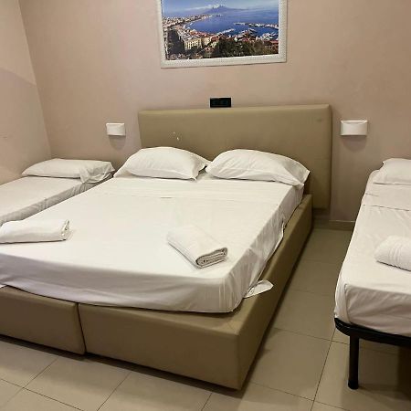 Hotel Porta a Porta Nápoly Kültér fotó