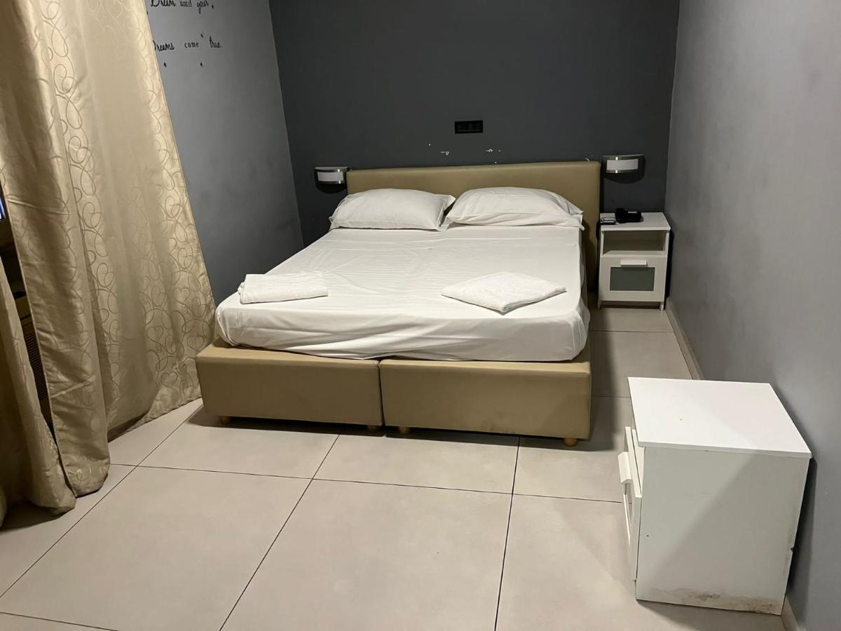 Hotel Porta a Porta Nápoly Kültér fotó